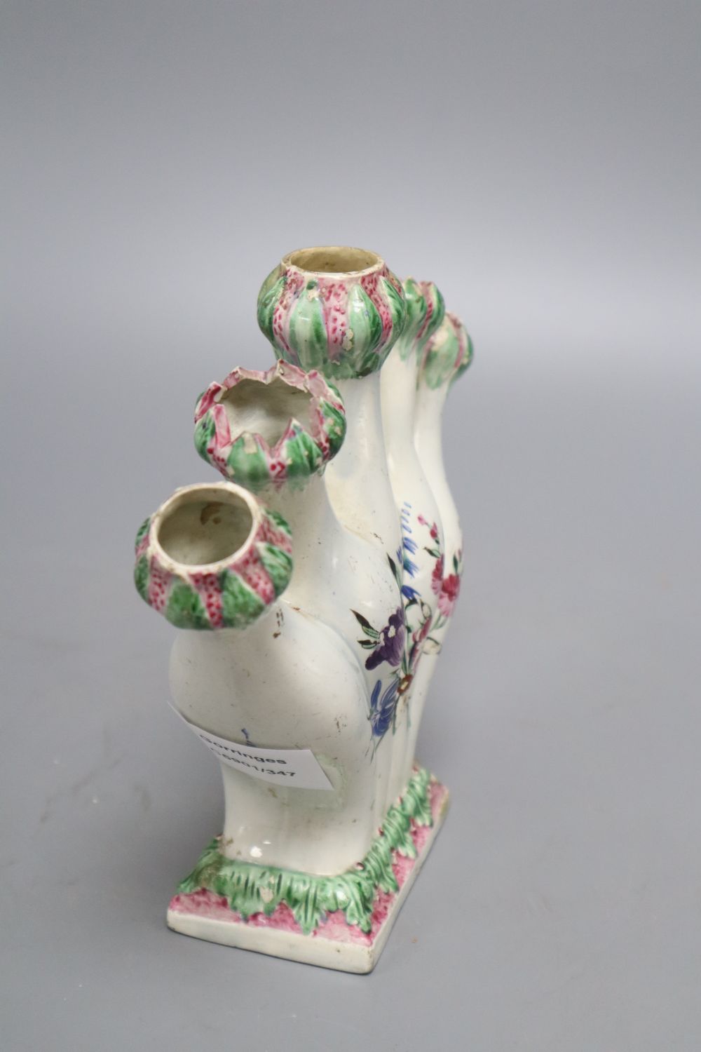 An early 19th century pearlware tulip vase, width 19cm